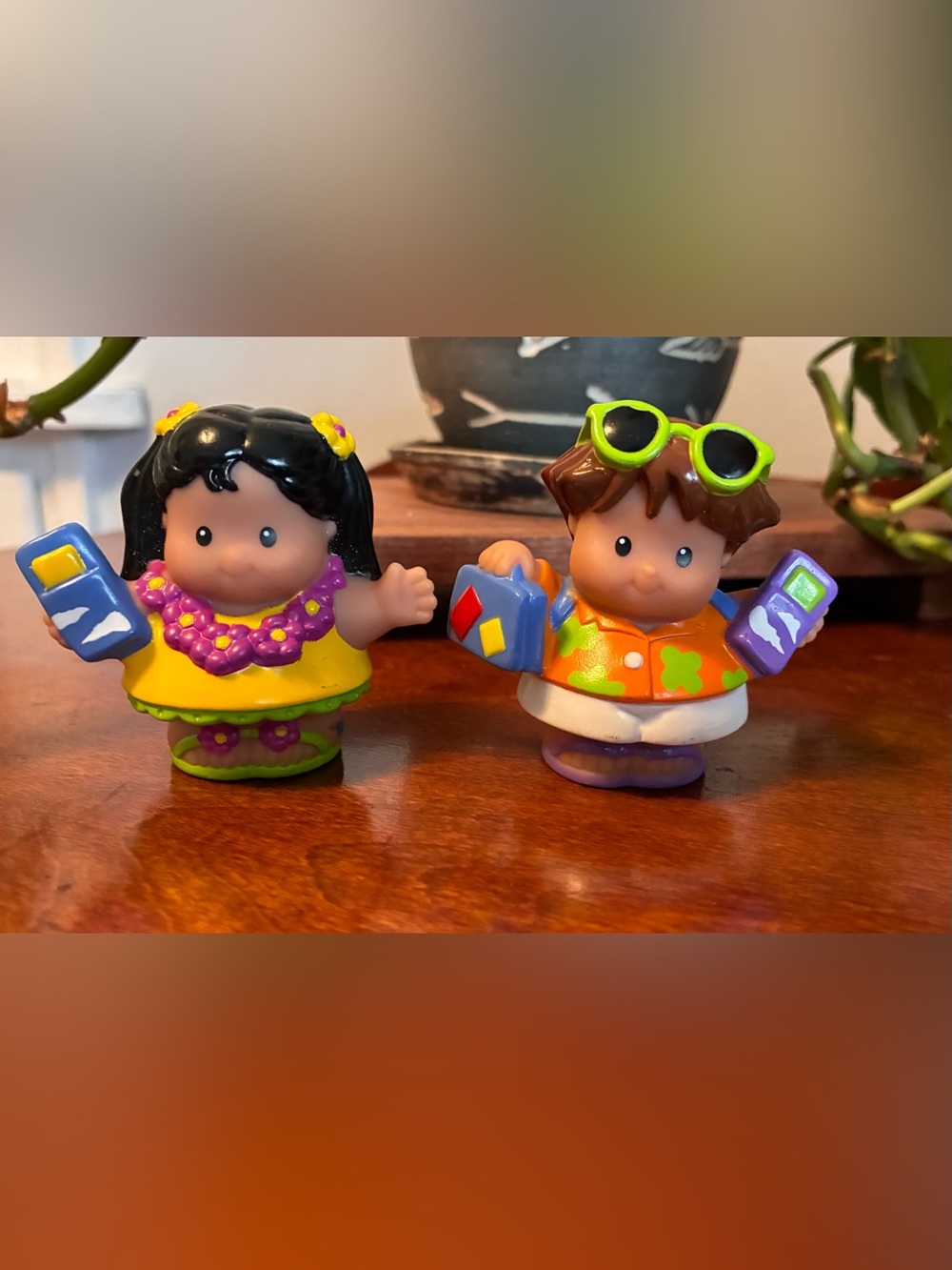 Fisher Price Little People Travelers (set of 2) (2008)